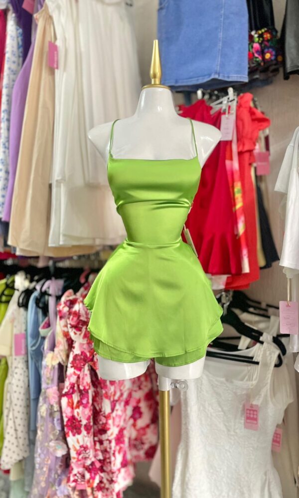 Vestido Corto Satin