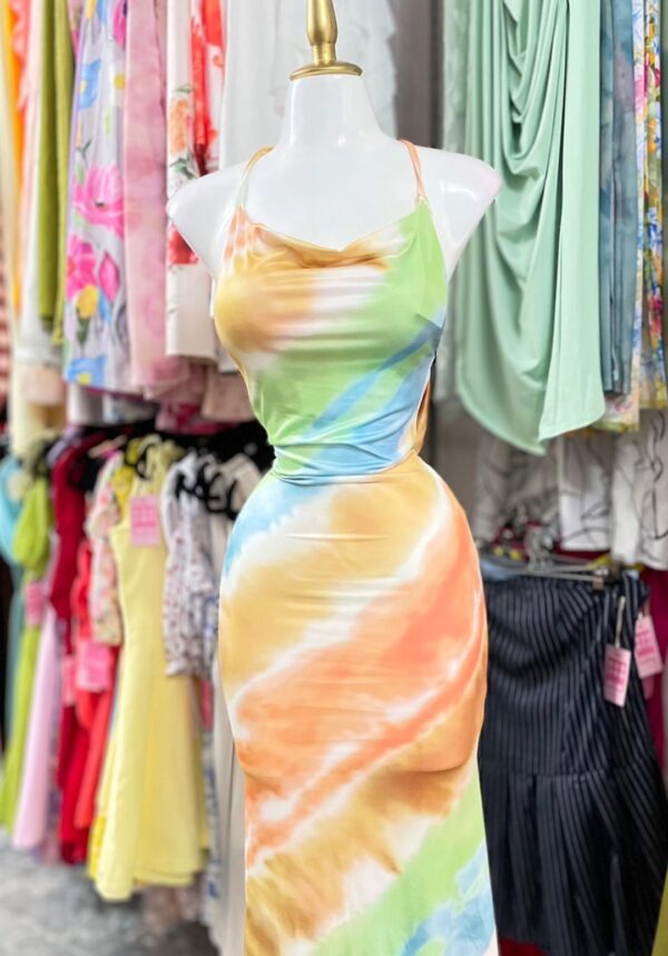 Vestido marmol con cadena