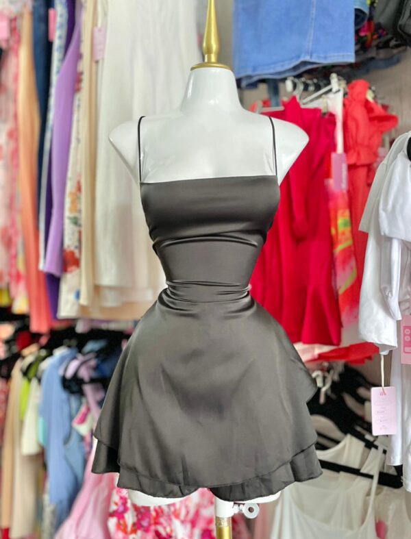 Vestido satin corto